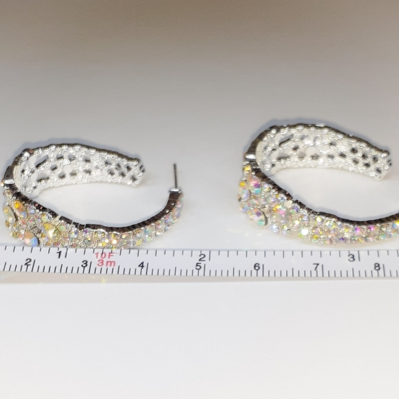 🎀 Boho Open Work Eardrop Earrings - Picture 3 of 7